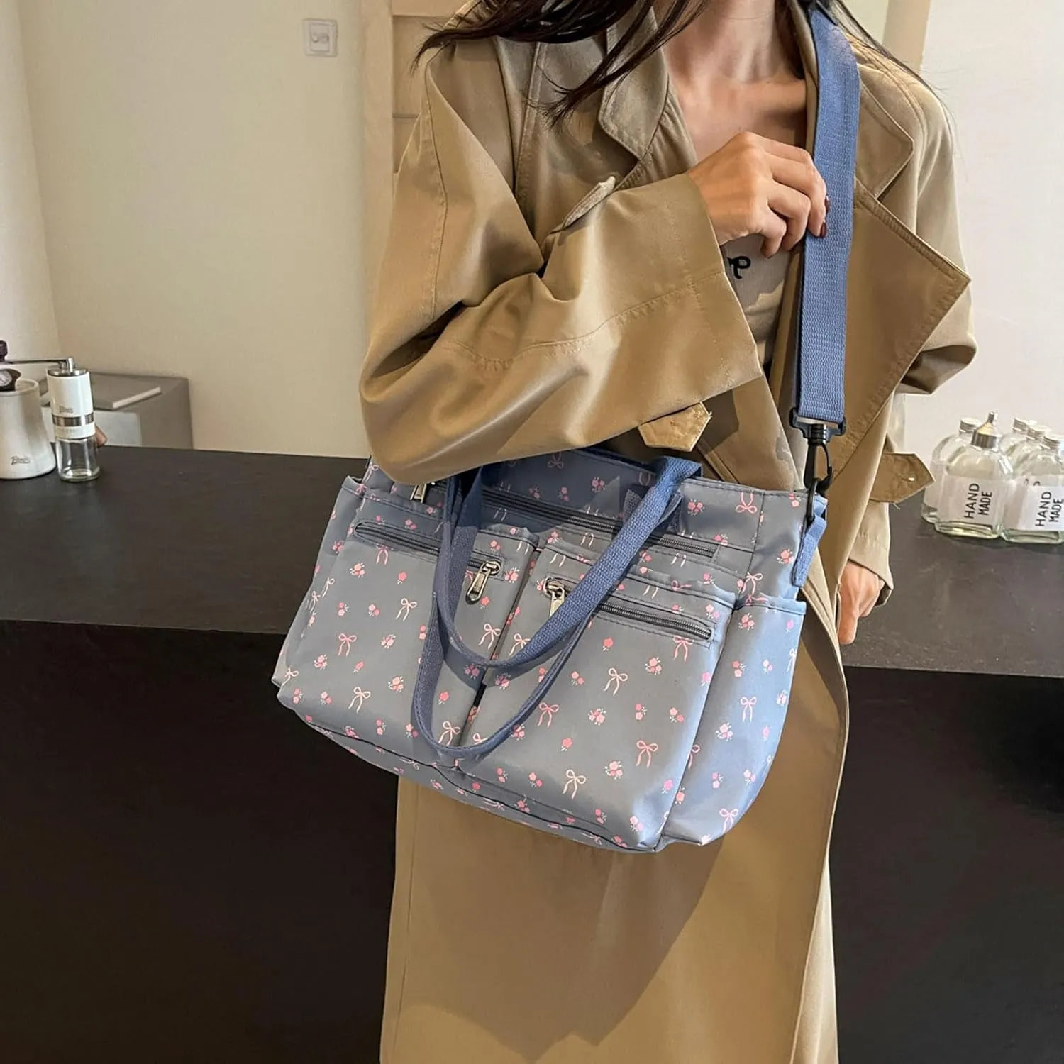 Casual Messenger Bag Floral Nylon Crossbody Bag Chic Shoulder Bag Travel Daypacks