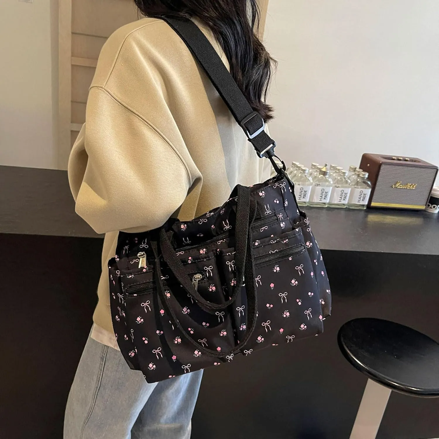 Casual Messenger Bag Floral Nylon Crossbody Bag Chic Shoulder Bag Travel Daypacks