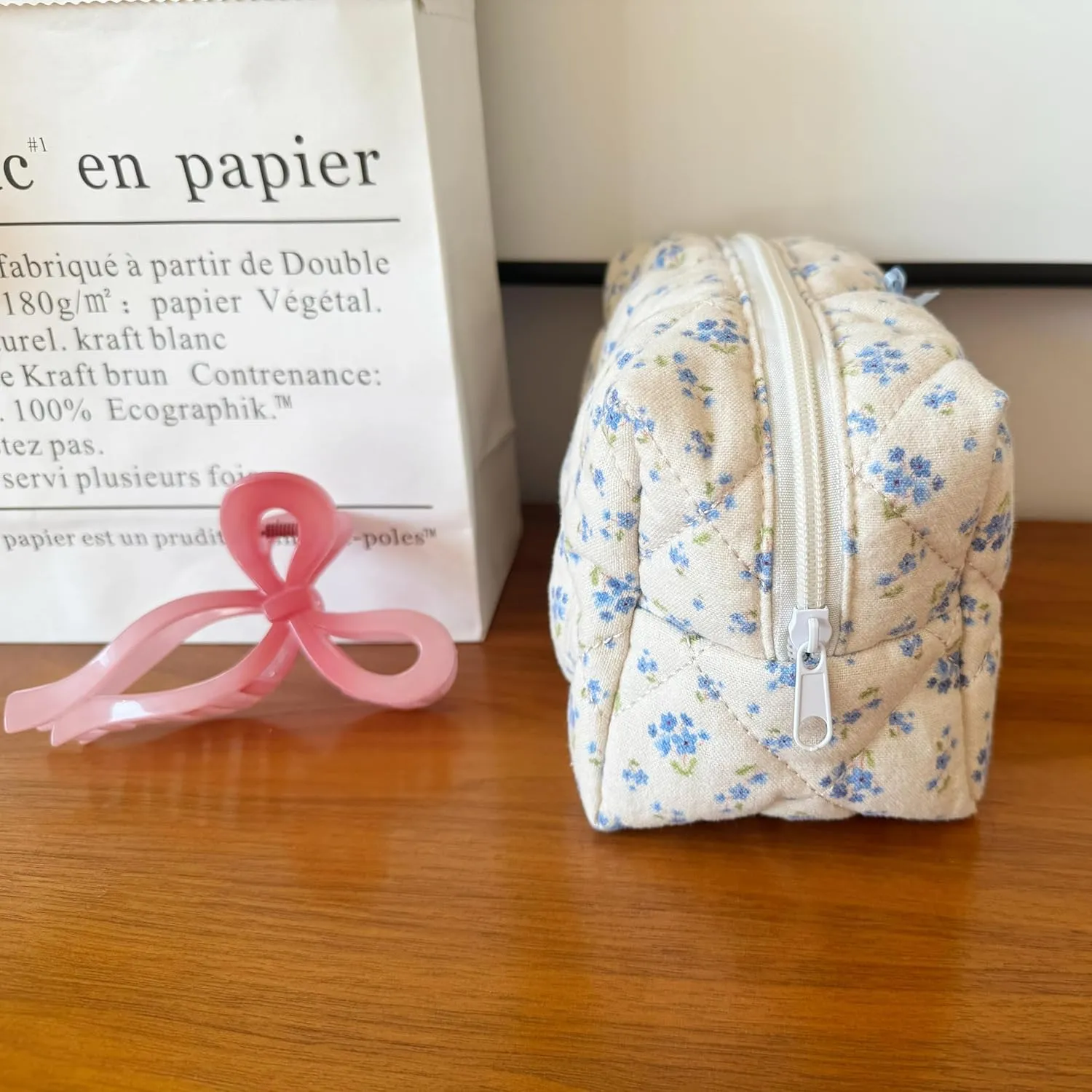 Cotton Quilted Makeup Bag Coquette Accessories Make up Bag Organizer Cute Floral Cosmetic Pouch Travel Makeup Bag for Women (Blue floral)