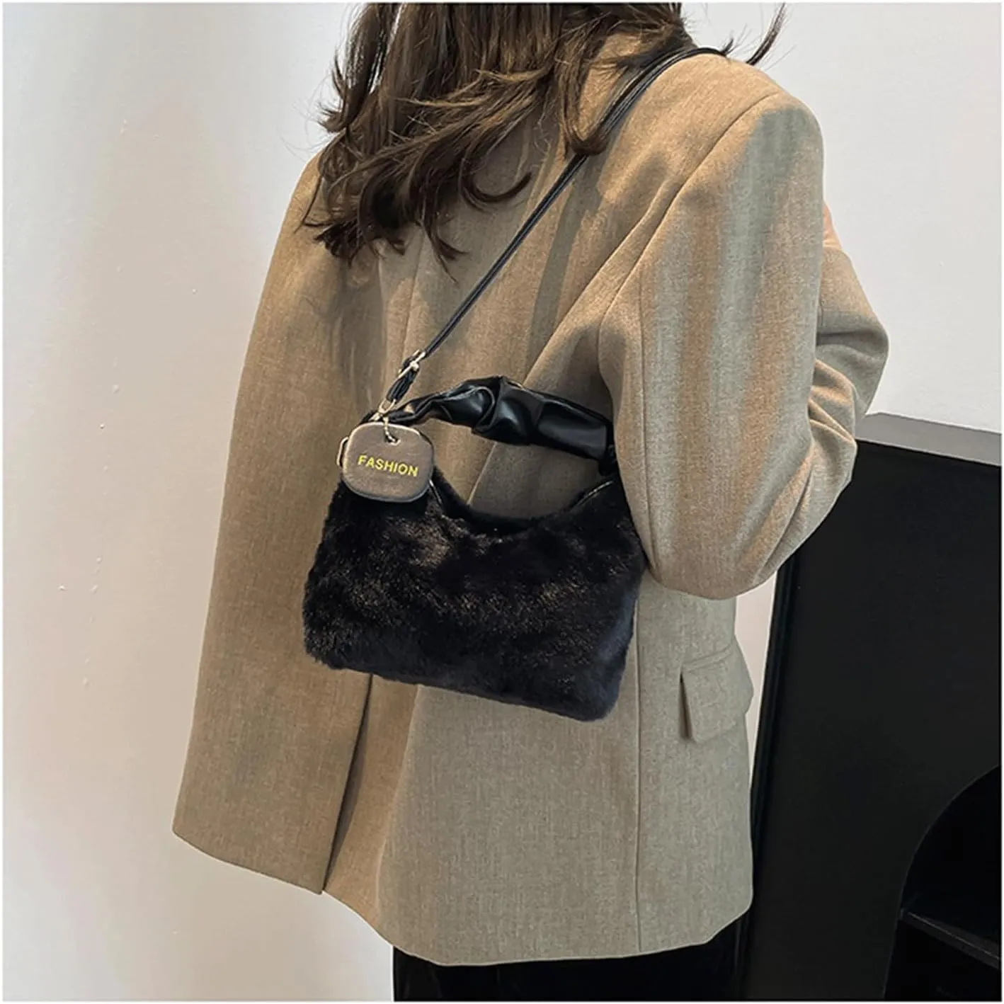 Cute Purse Small Faux Fur Hobo Bag Fluffy Mini Purses Retro Soft Classic Chic Faux Fur Convertible Handbag