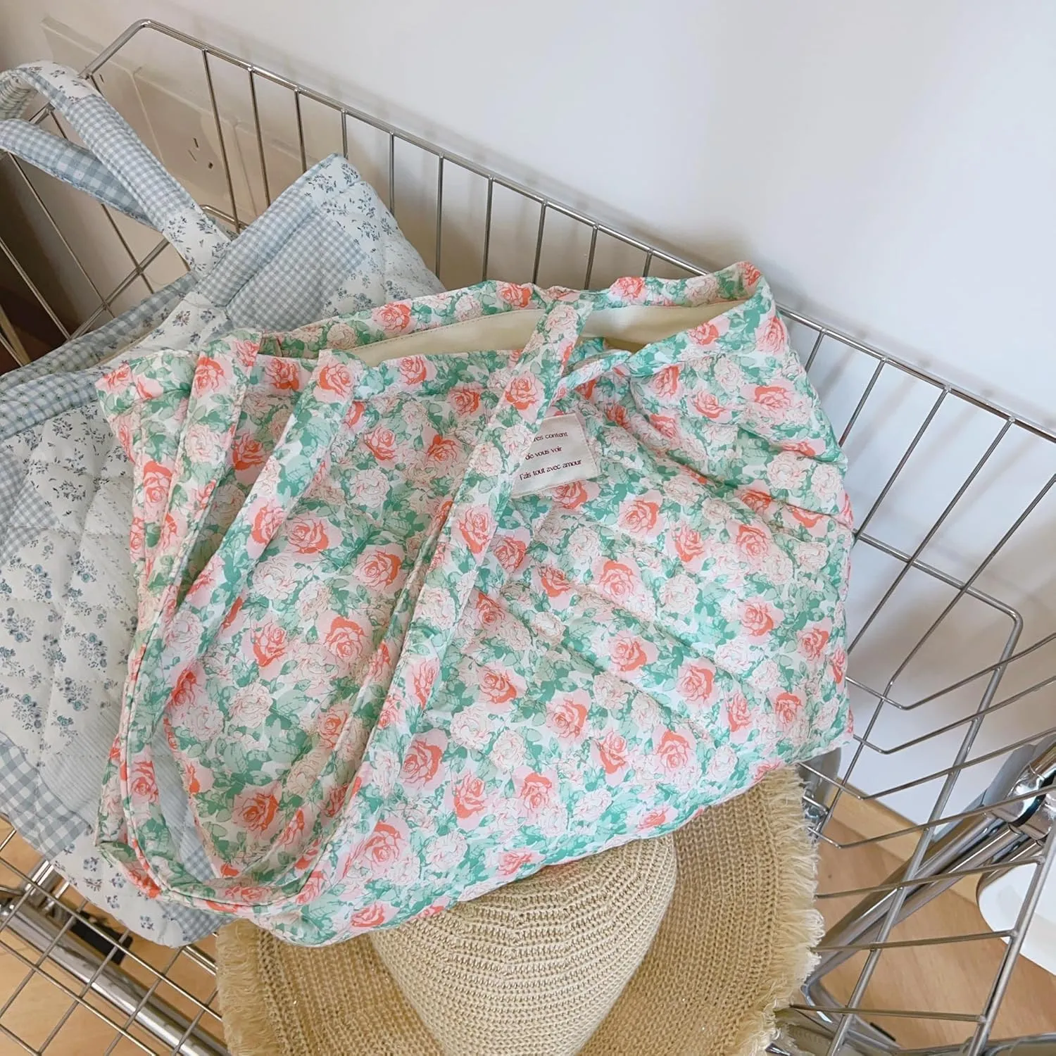 Floral Quilted Cotton Shoulder Bag for Women Daily Use Medium Size Handbag Large Capacity Thickened Design Tote