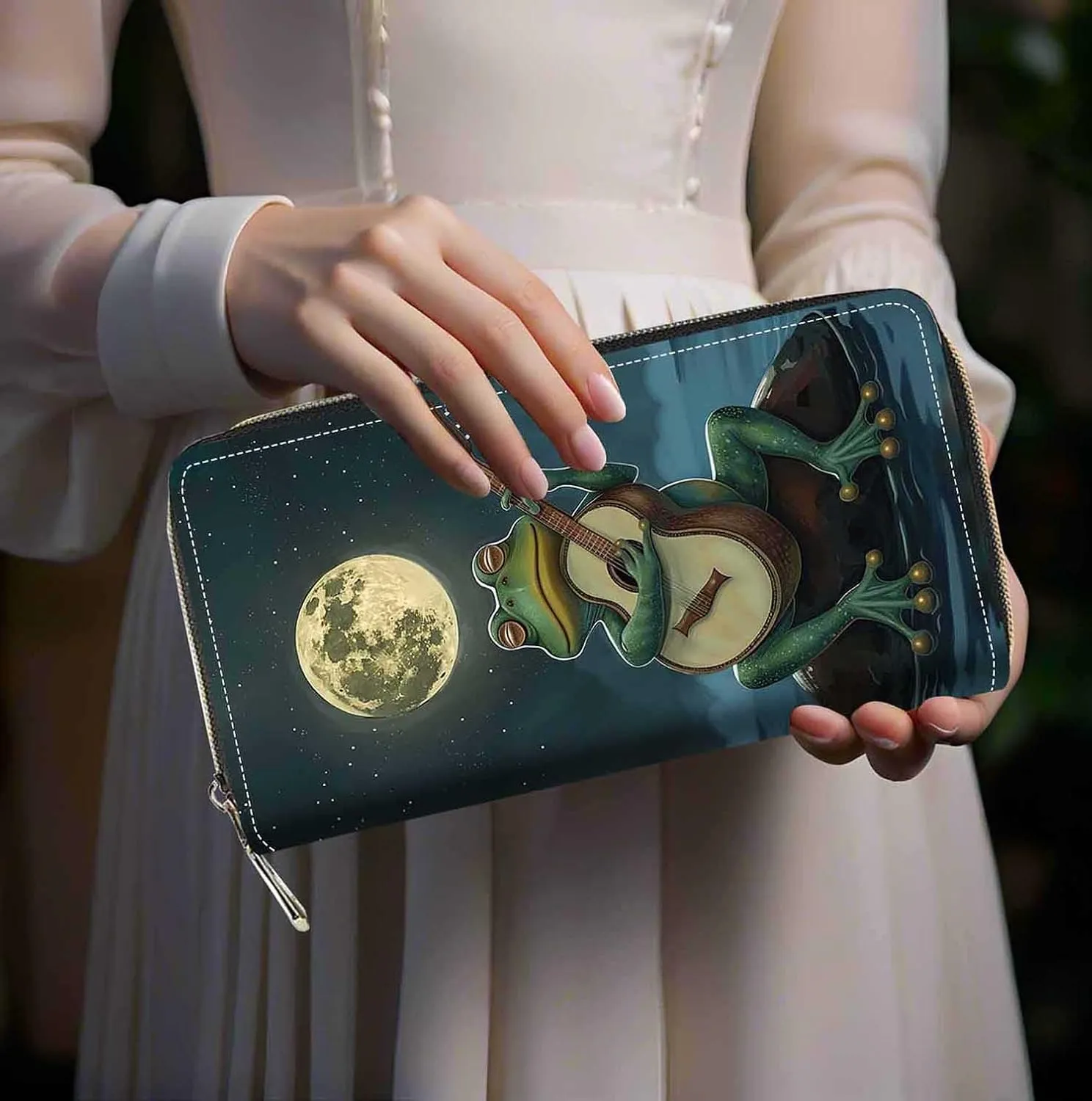 Frog Playing Guitar Print Women Large Capacity Wallet PU Leather Zipper Clutch Purse for Smart Phone/Card/Coin/Cash