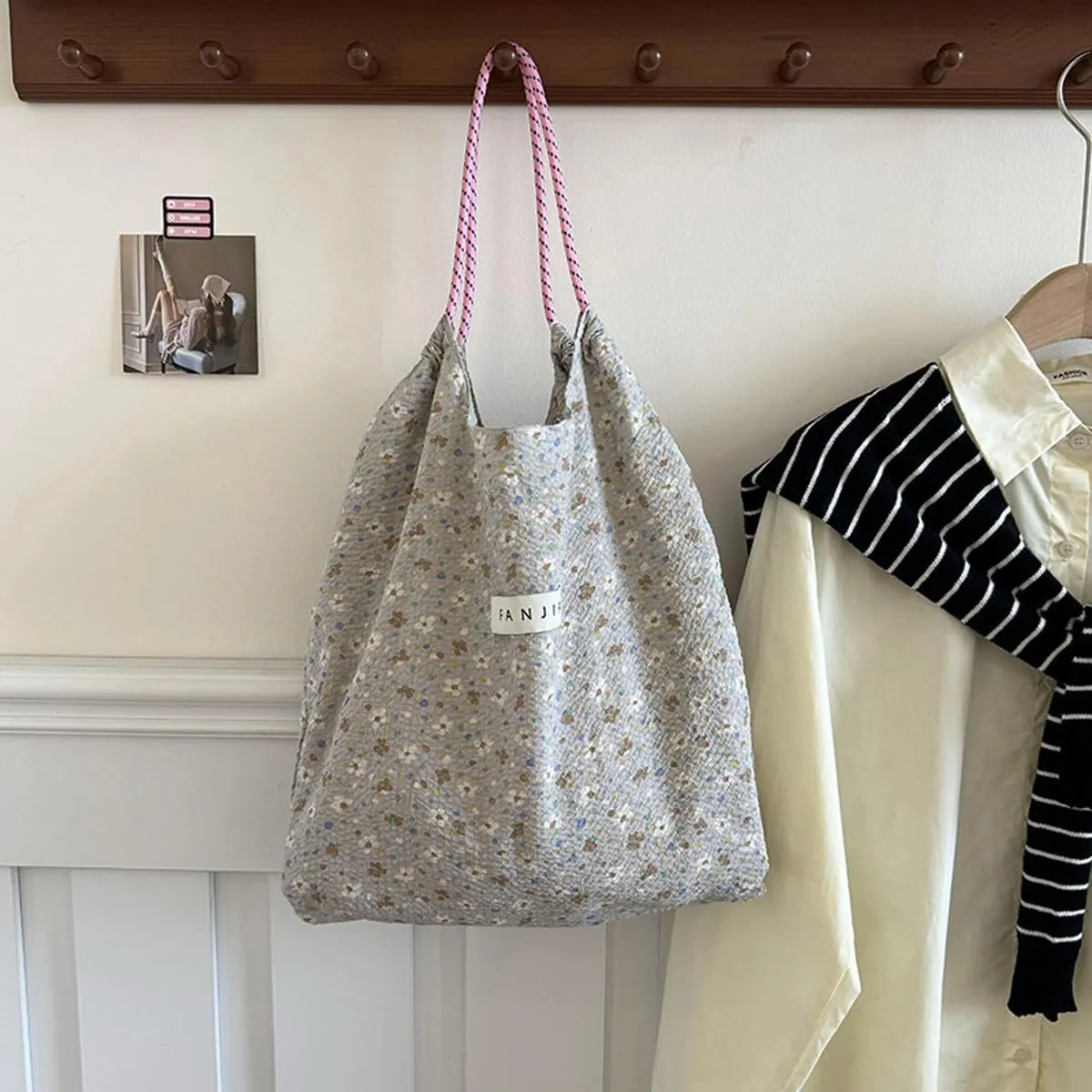 Korean version floral handbag for women's fresh Japanese style small floral shoulder bag with large capacity shopping bag