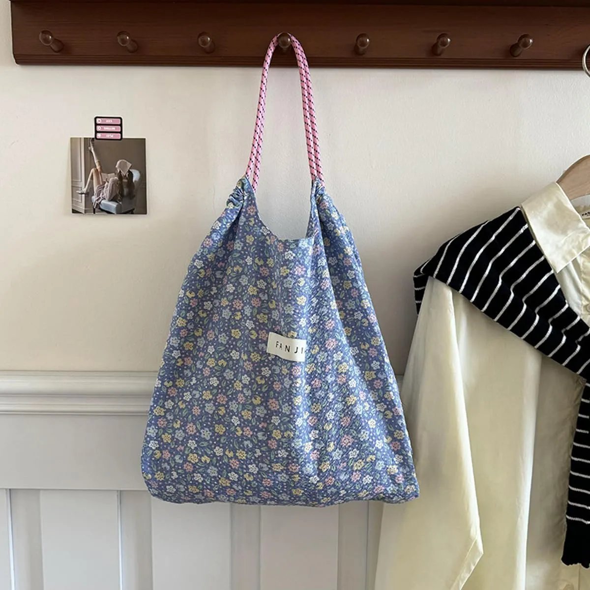 Korean version floral handbag for women's fresh Japanese style small floral shoulder bag with large capacity shopping bag