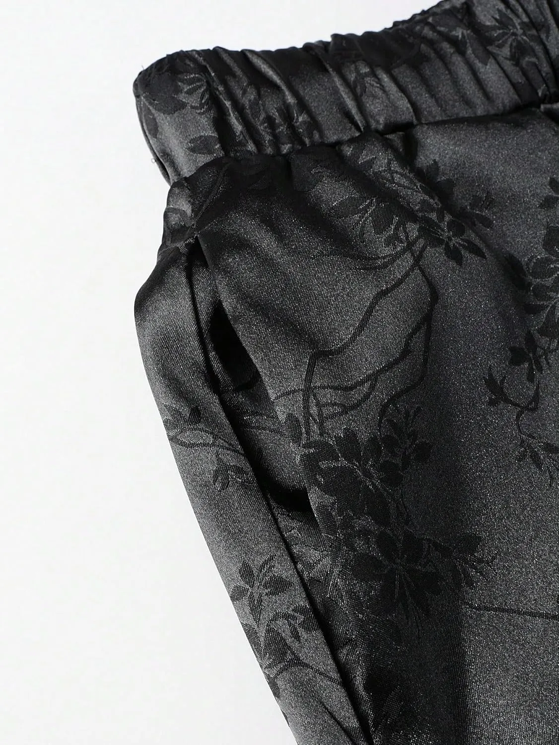 Men's 2 Piece Vacation Outfits Floral Jacquard Half Sleeve Kimono Shirt Silk Robe Japanese Cardigan and Shorts Set