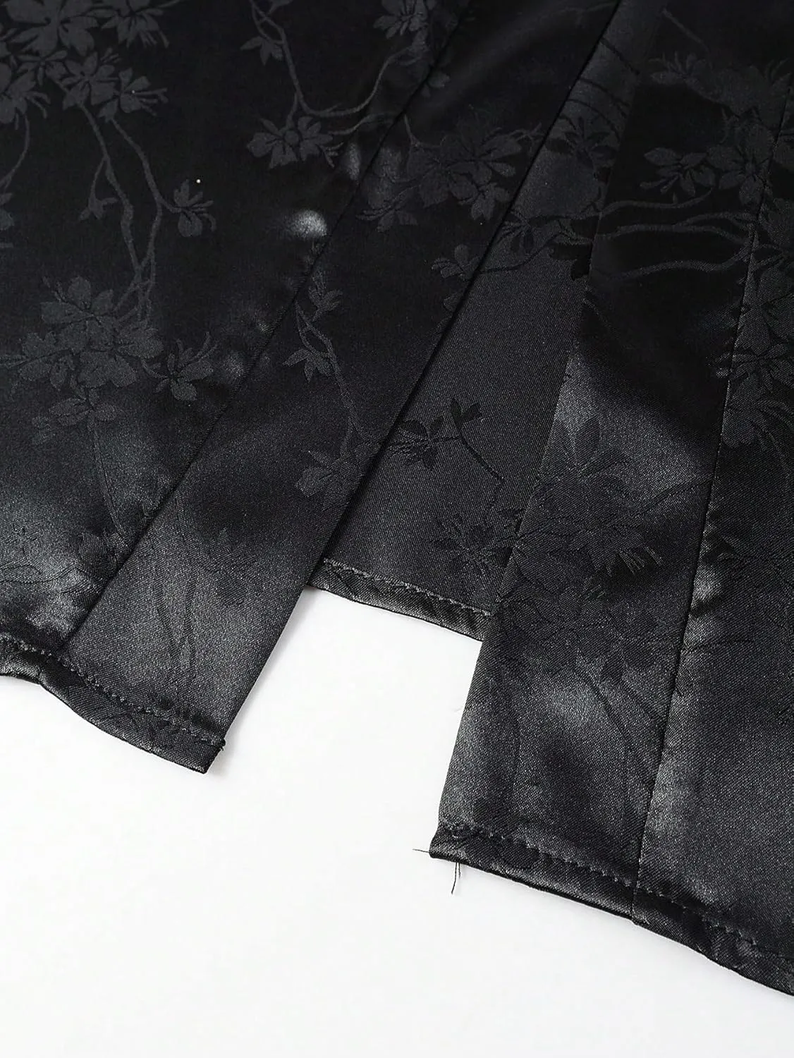 Men's 2 Piece Vacation Outfits Floral Jacquard Half Sleeve Kimono Shirt Silk Robe Japanese Cardigan and Shorts Set