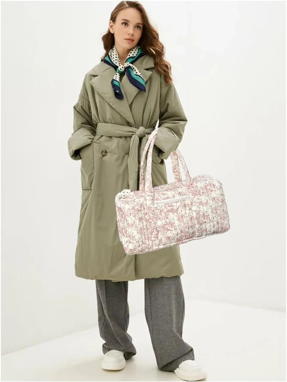 Quilted Duffle Bag For Women Cute Weekender Bag Floral Travel Bag Aesthetic Puffer Duffle Bag Cotton Diaper Tote Bag