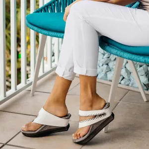 Tita 4 - Tan flips to Pewter Metallic