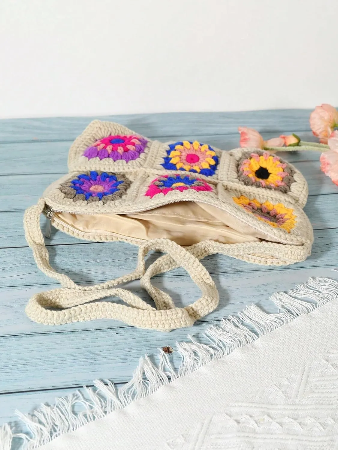 Verdusa Women's Floral Crocheted Crossbody Bag Woven Shoulder Handbag Purse