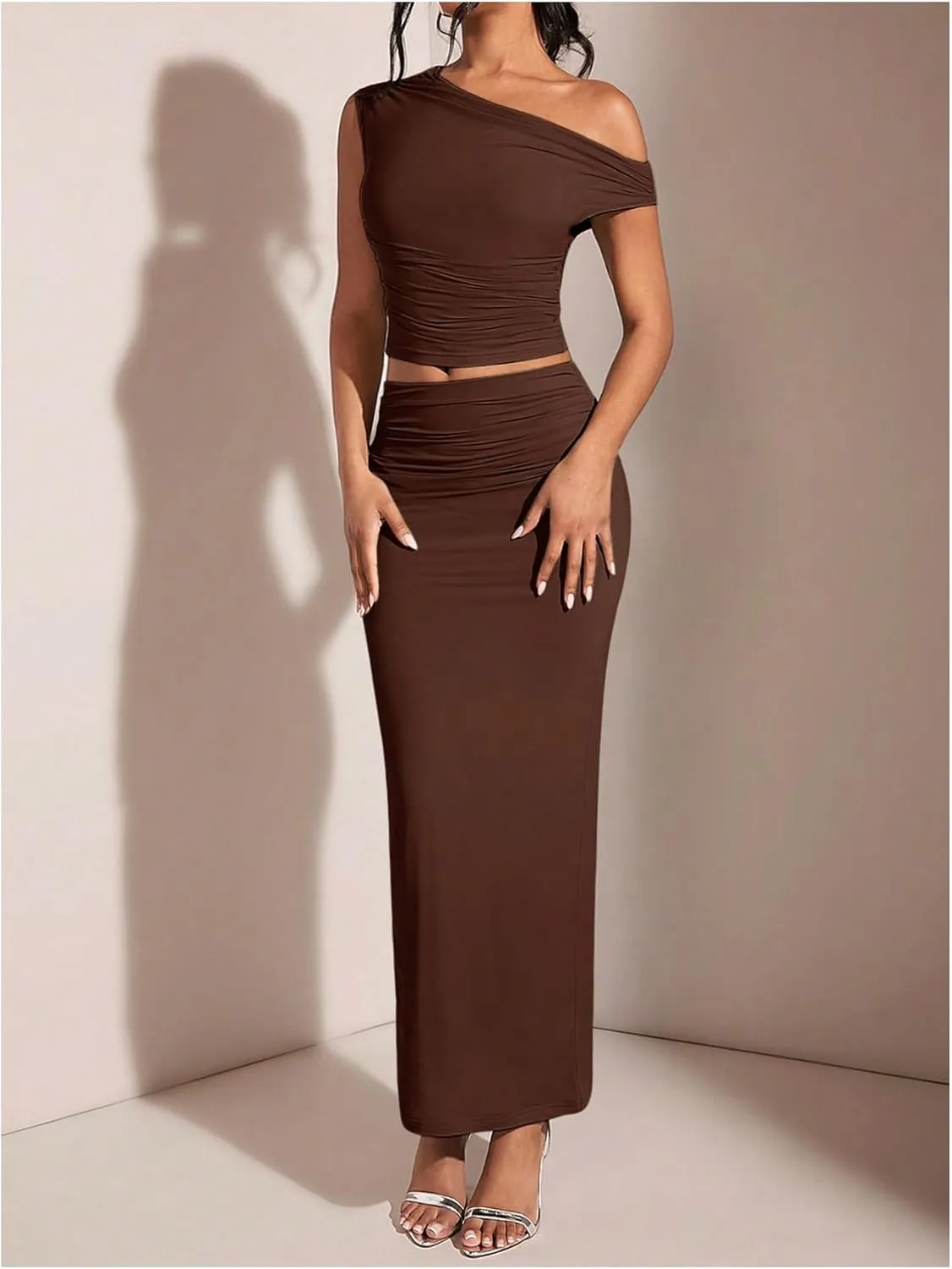 WDIRARA Women's 2 Piece Outfits Floral Print One Shoulder Crop Top Bodycon Ruched Maxi Skirt Set