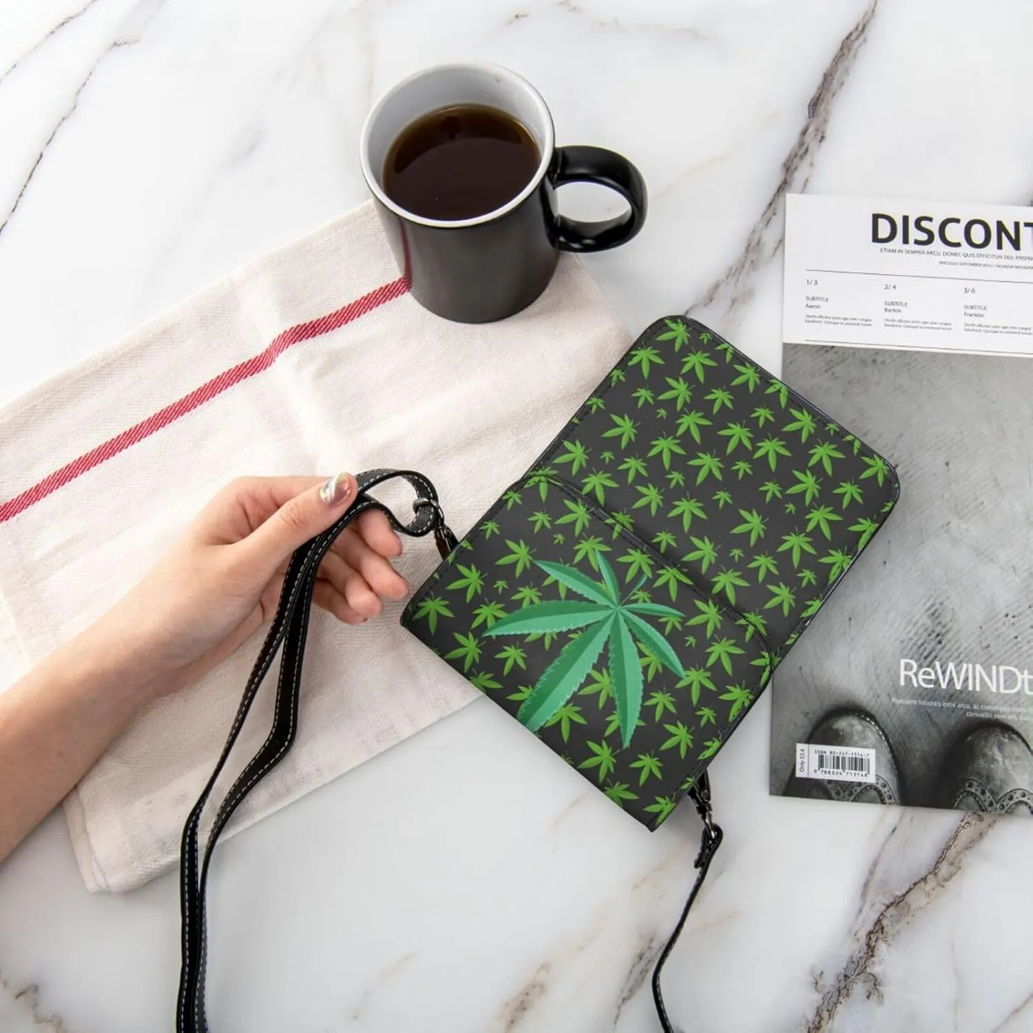 Weed Leaf Cannabis Marijuana Womans Crossbody Bags Leather One Shoulder Handbags Wallet Adjustable Strap Cell Phone Purse